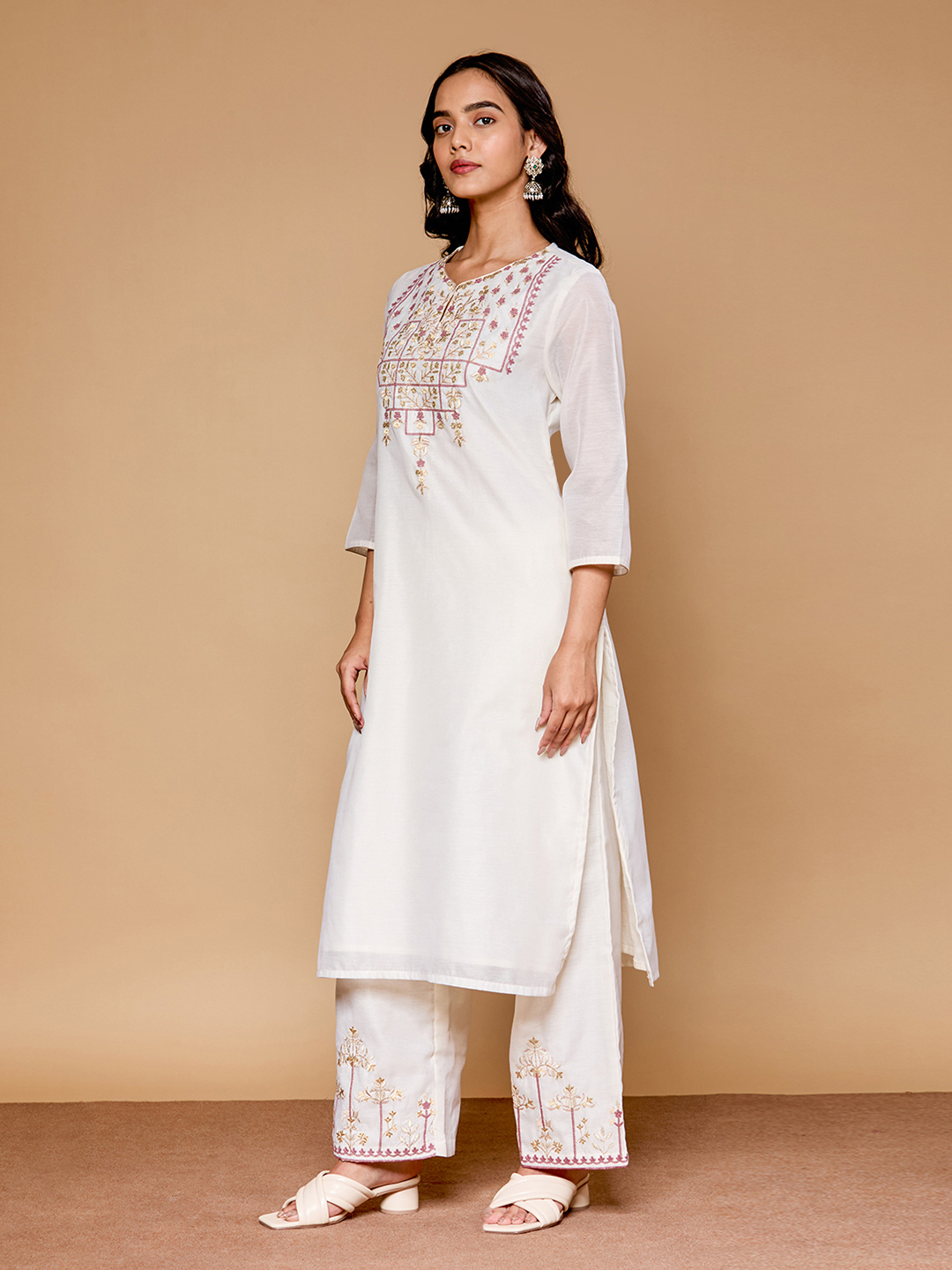 Autumn Yearn Off White Embroidered Kurta Set
