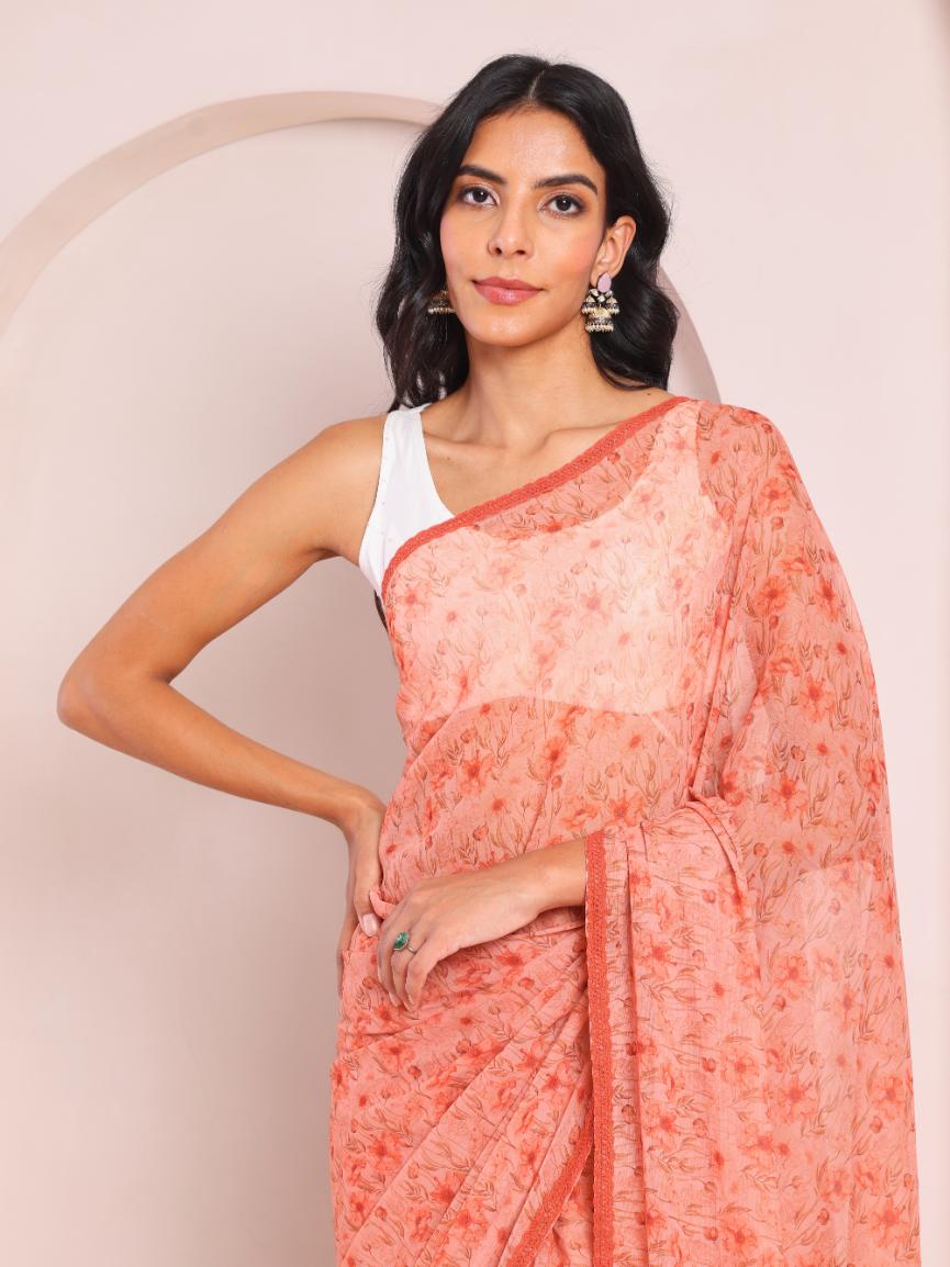 Floral sari with a ruffled sleeveless blouse 💕