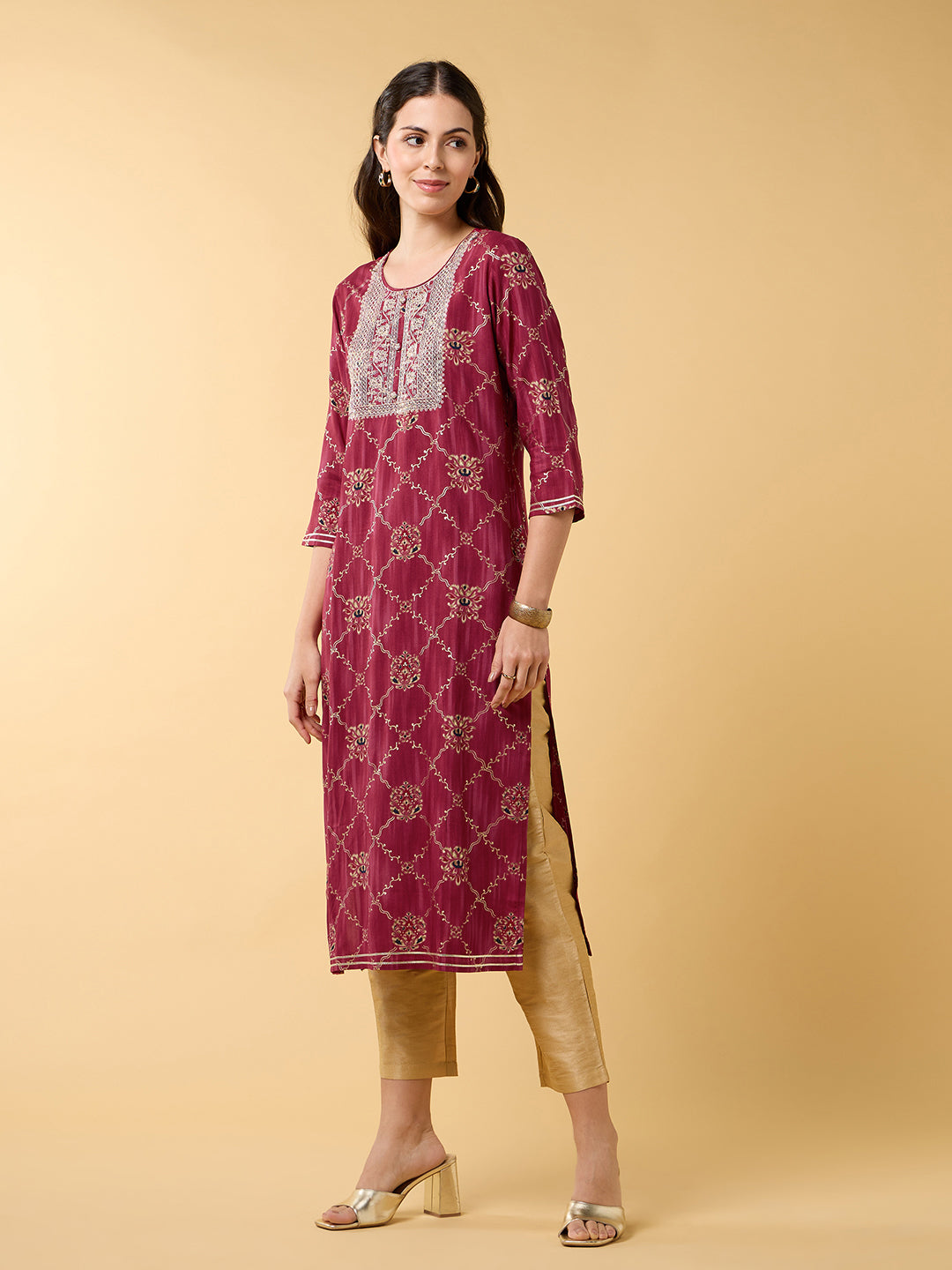 Blooming Elegance Magenta Embroidered Kurta