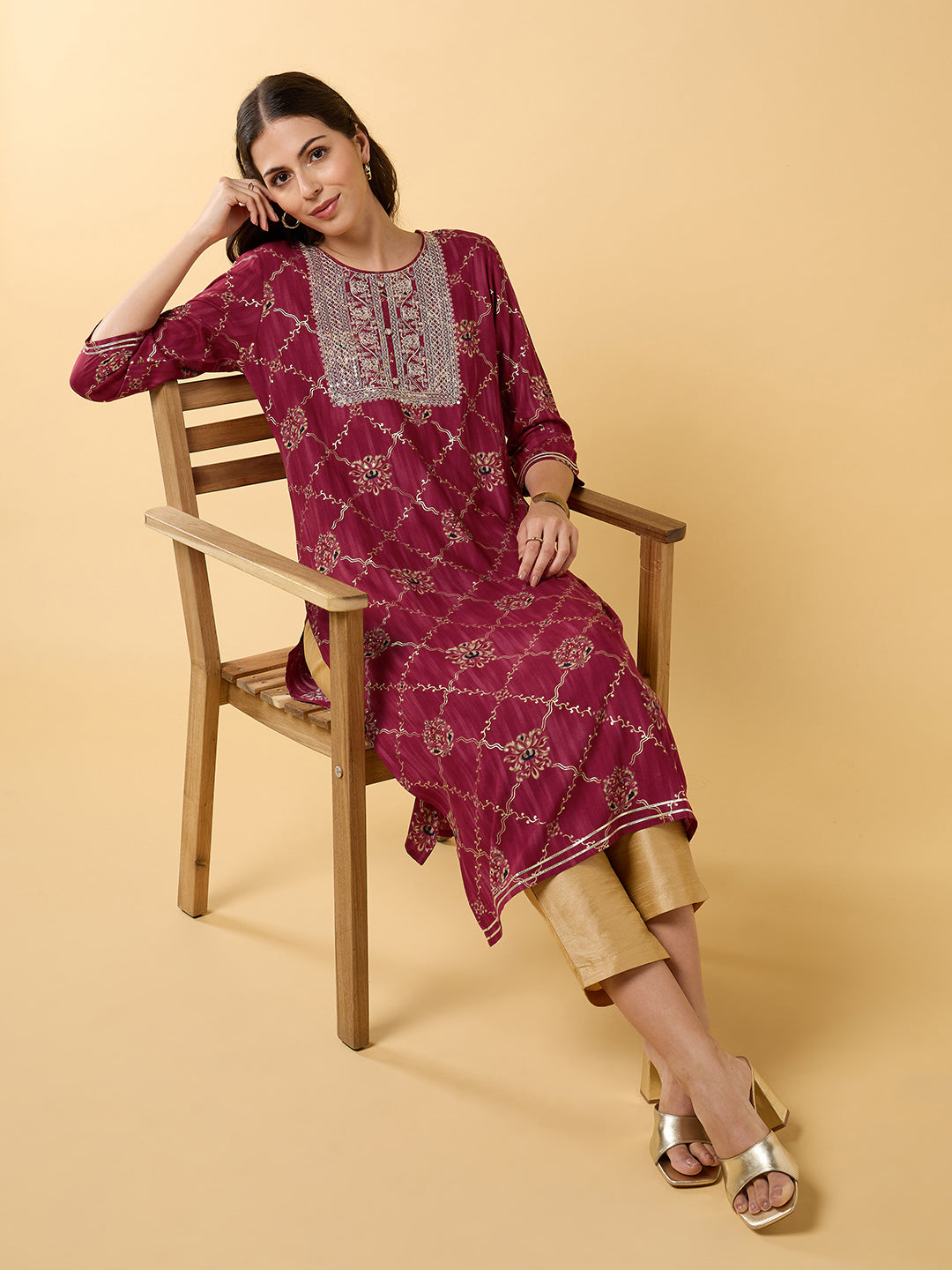 Blooming Elegance Magenta Embroidered Kurta