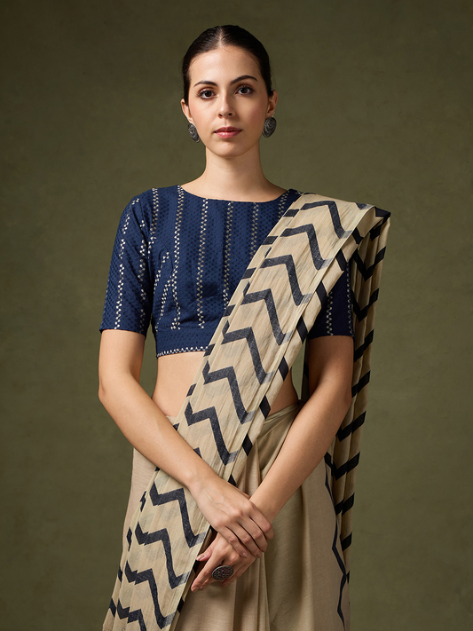 Blooming Elegance Off White Printed Saree