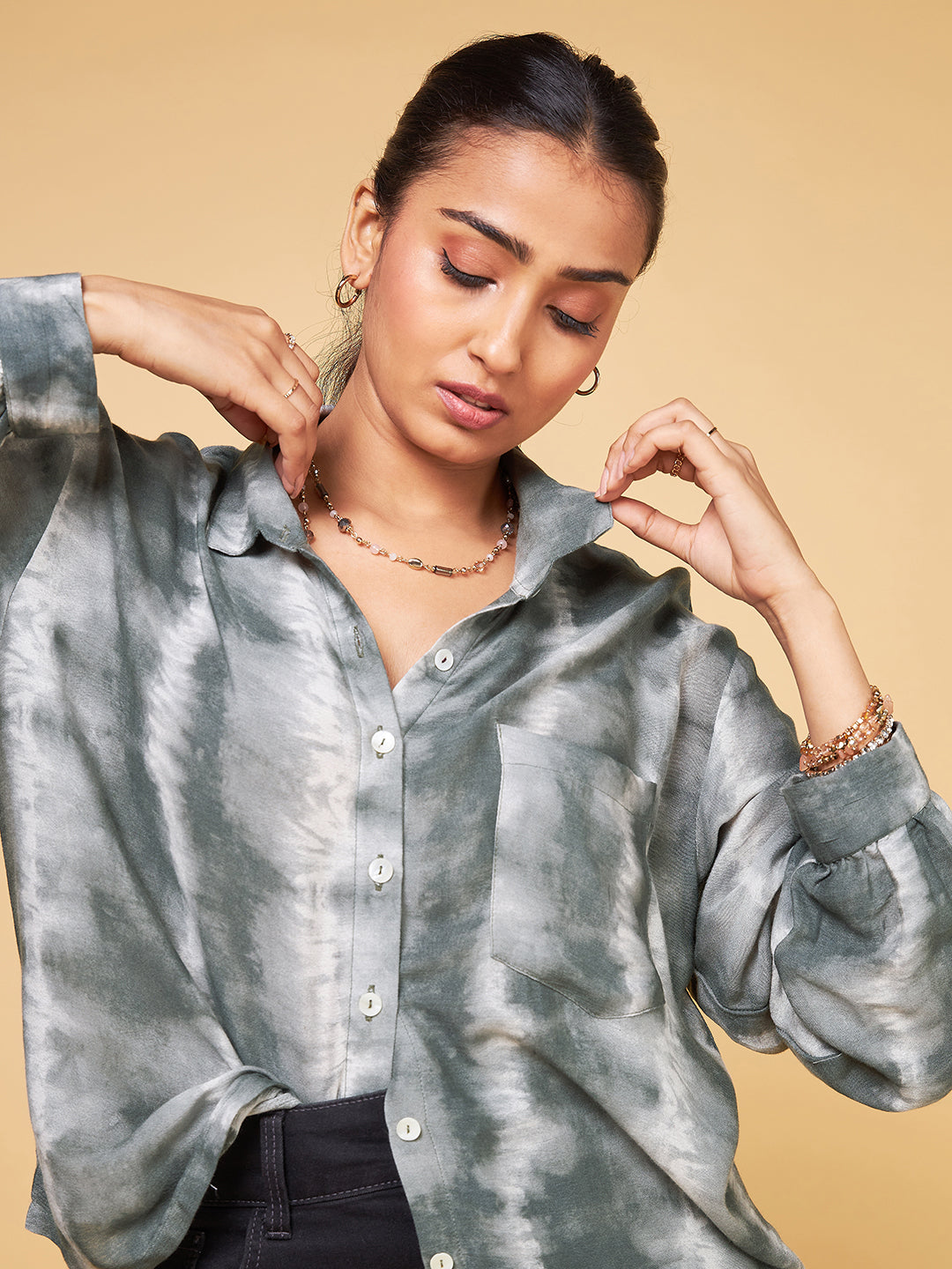 Saaki by Samantha Ruth Prabhu Grey Tie Dye Crop Shirt Detail