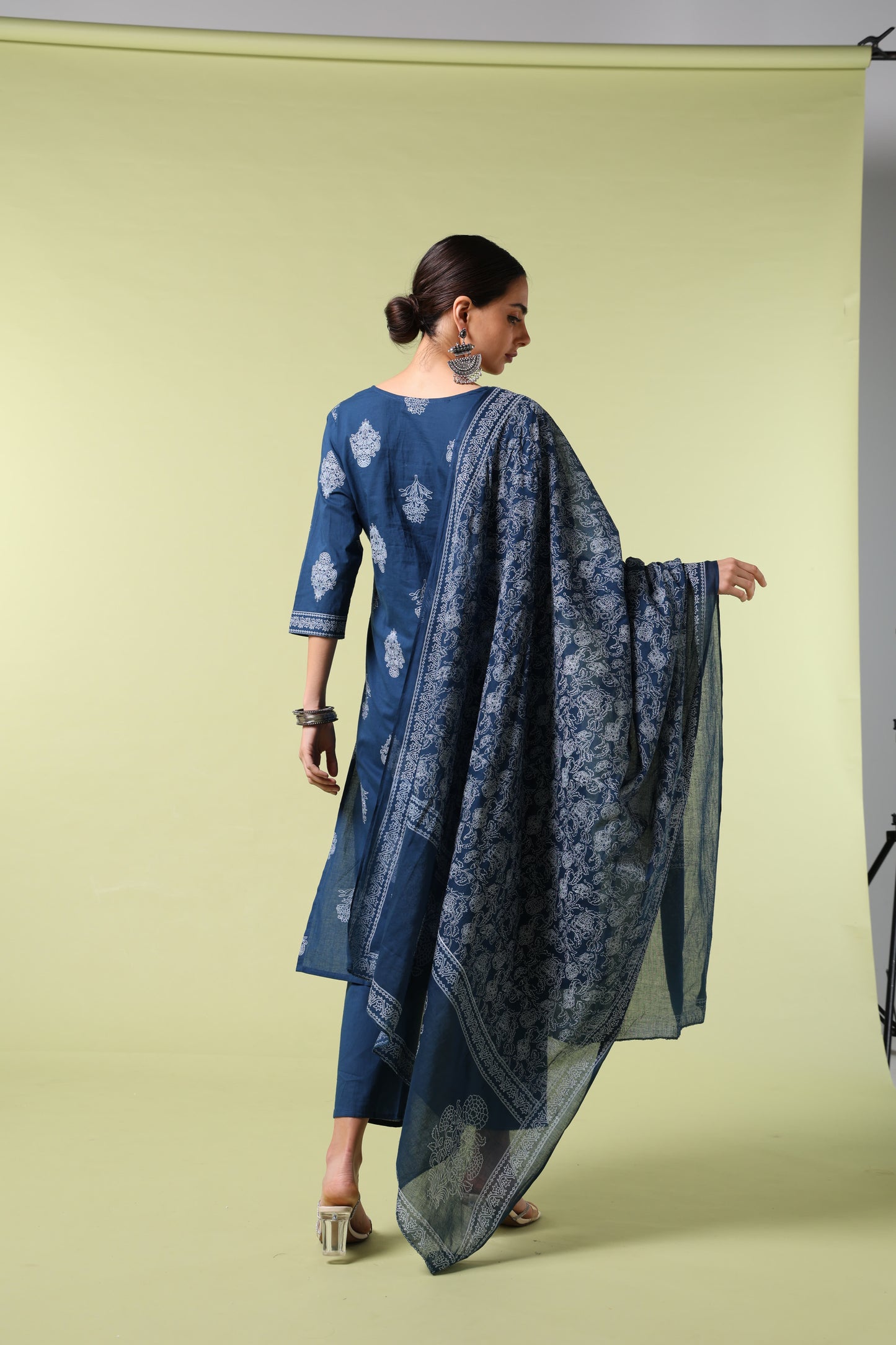 Vibrant Roots Blue Printed Kurta Set With Dupatta