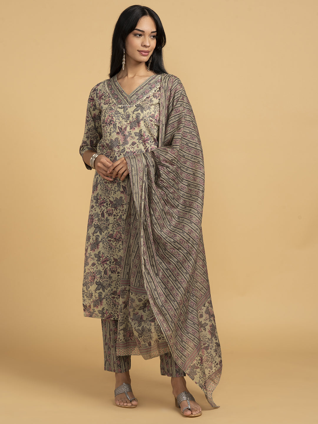 Blooming Elegance All Over Print Floral Kurta Set With Dupatta