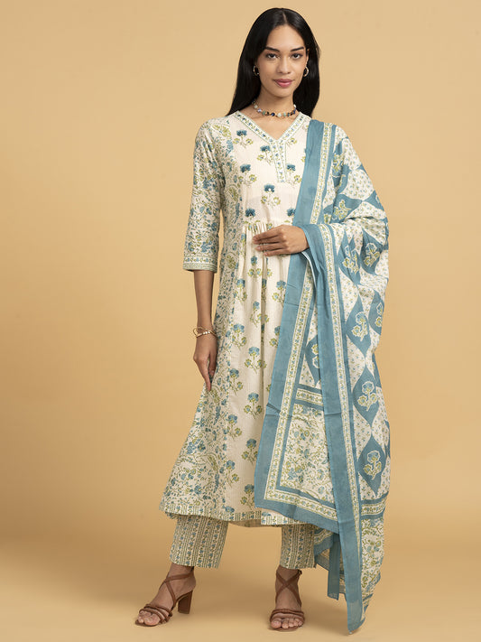 Blooming Elegance  White And Blue Kurta Set With Dupatta