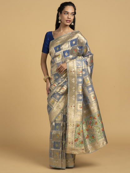 Divine Drapes Blue checked Motif Saree