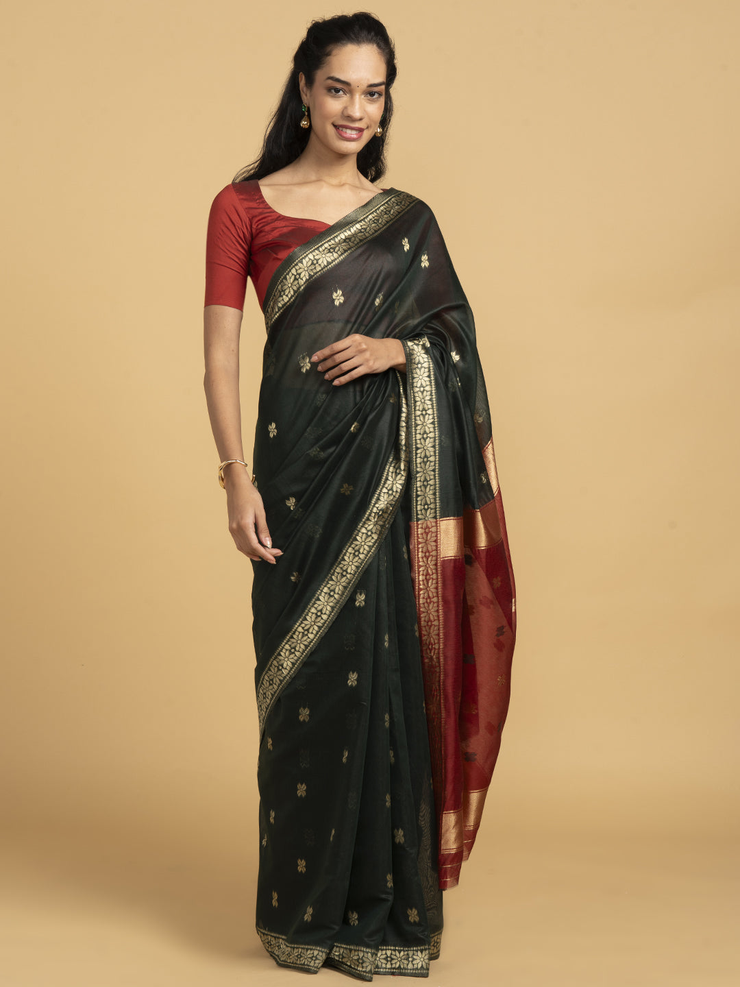 Divine Drapes Simple Green Saree