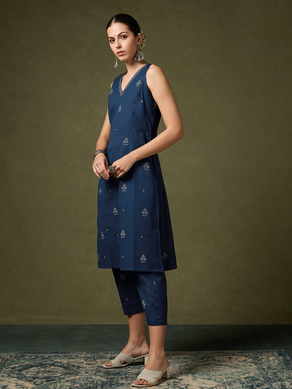 Dusk Shades Navy Kurta Set