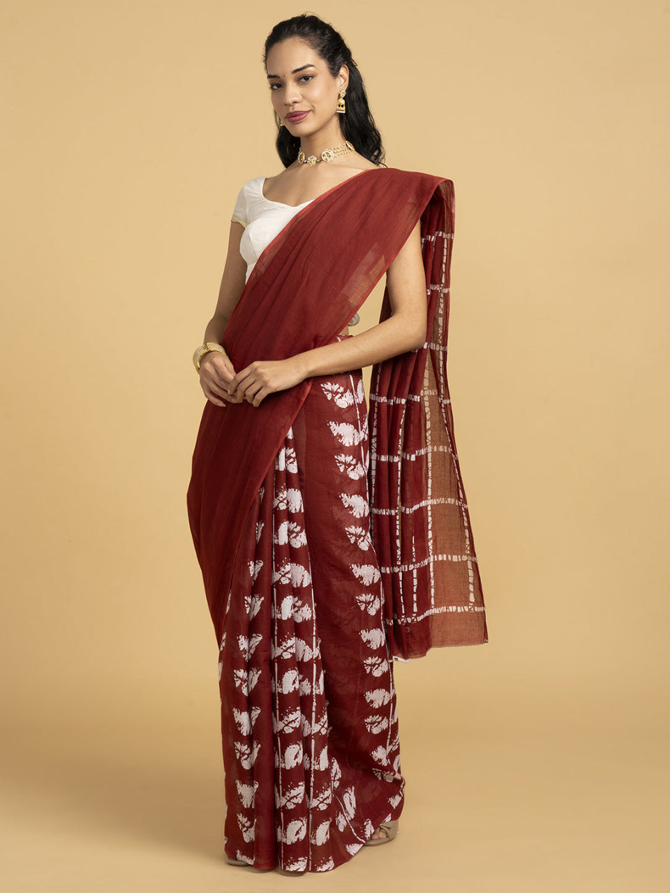 Blooming Elegance Red Printed Saree