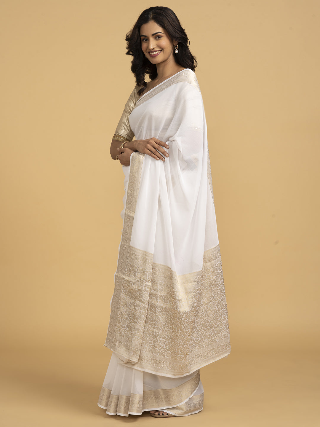 Divine Drapes White Saree