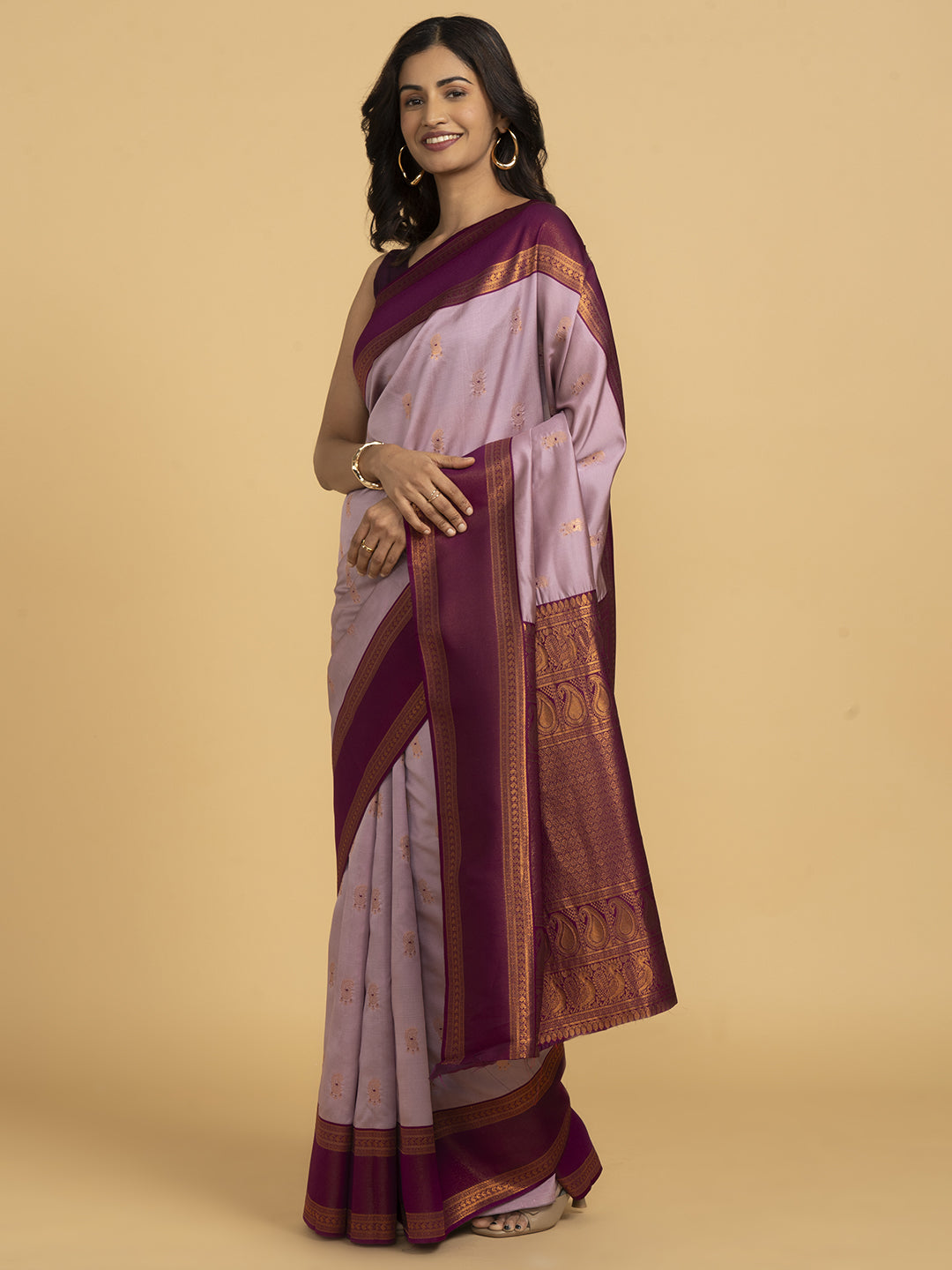 Divine Drapes Lavender Motif Saree