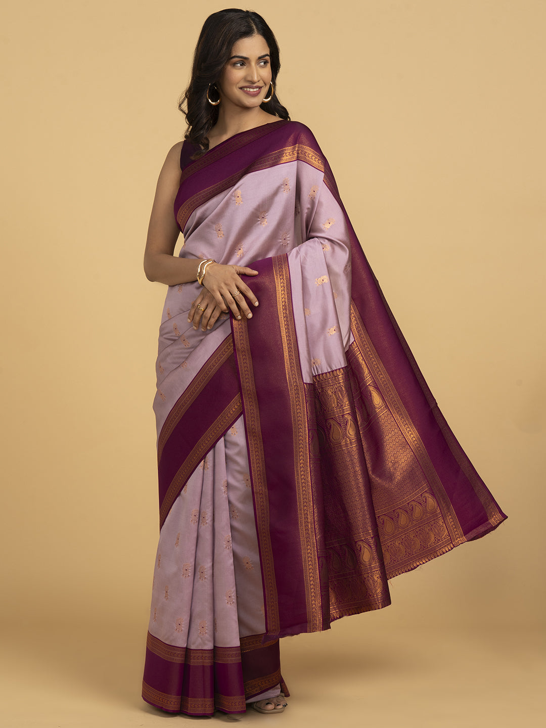 Divine Drapes Lavender Motif Saree