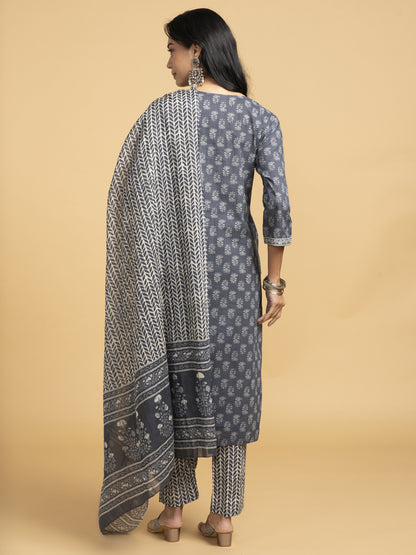 Blooming Elegance Grey All Over Print Kurta Set With Dupatta