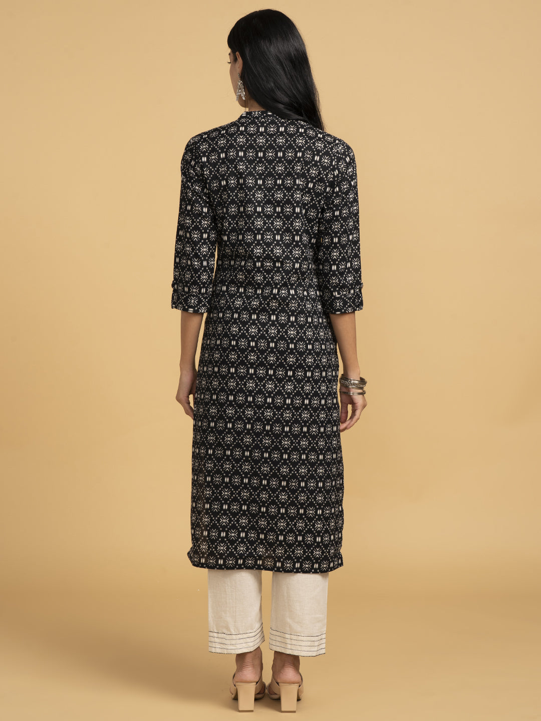 Blooming Elegance Printed Black Kurta