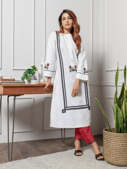 Ornate Oasis White Printed Kurta Set