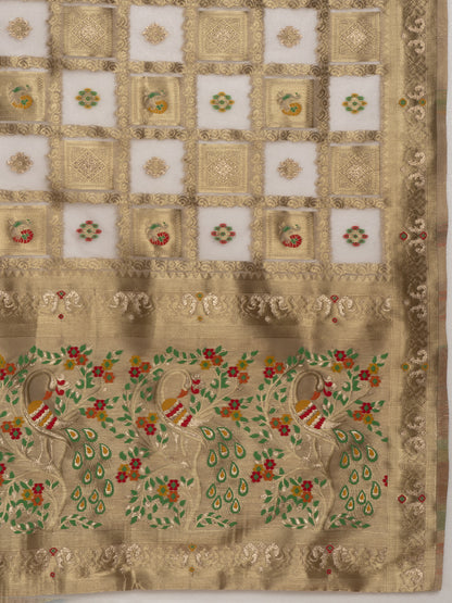 Divine Drapes Gold checked Motif Saree