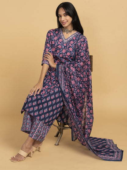 Blooming Elegance Purple Kurta Set With Pink Floral Print