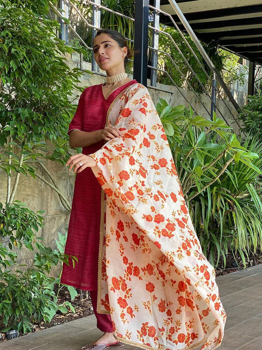 Samantha Ruth Prabhu for SAAKI -  Women Bageecha Floral Maroon Kurta Set