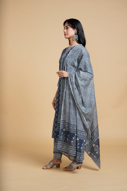 Blooming Elegance Grey All Over Print Kurta Set With Dupatta