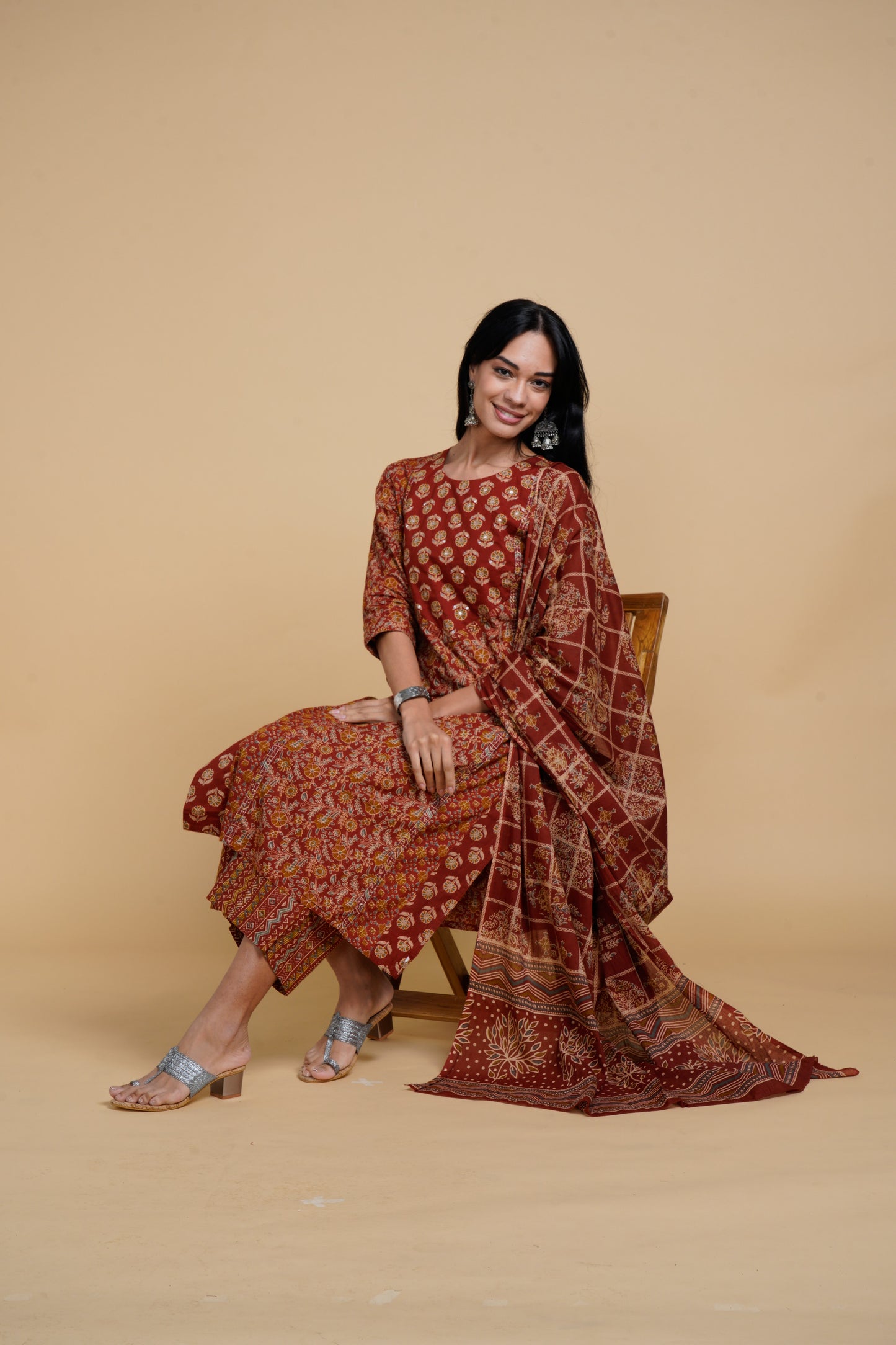 Blooming elegance Orange All Over Print Kurta Set With Dupatta