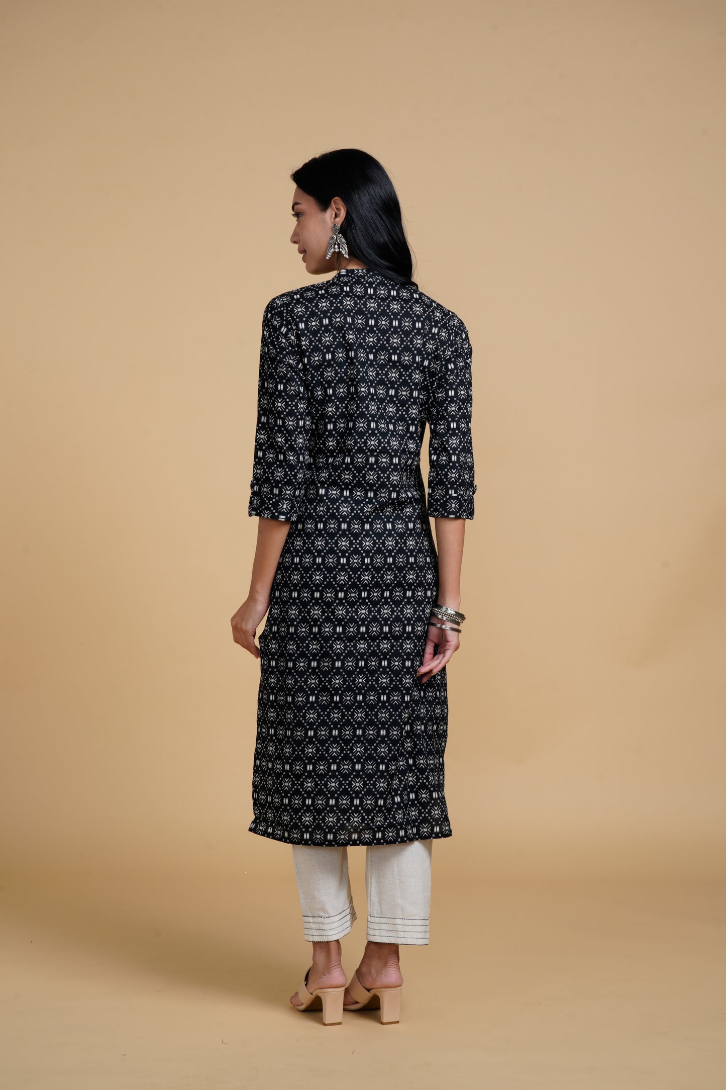 Blooming Elegance Printed Black Kurta