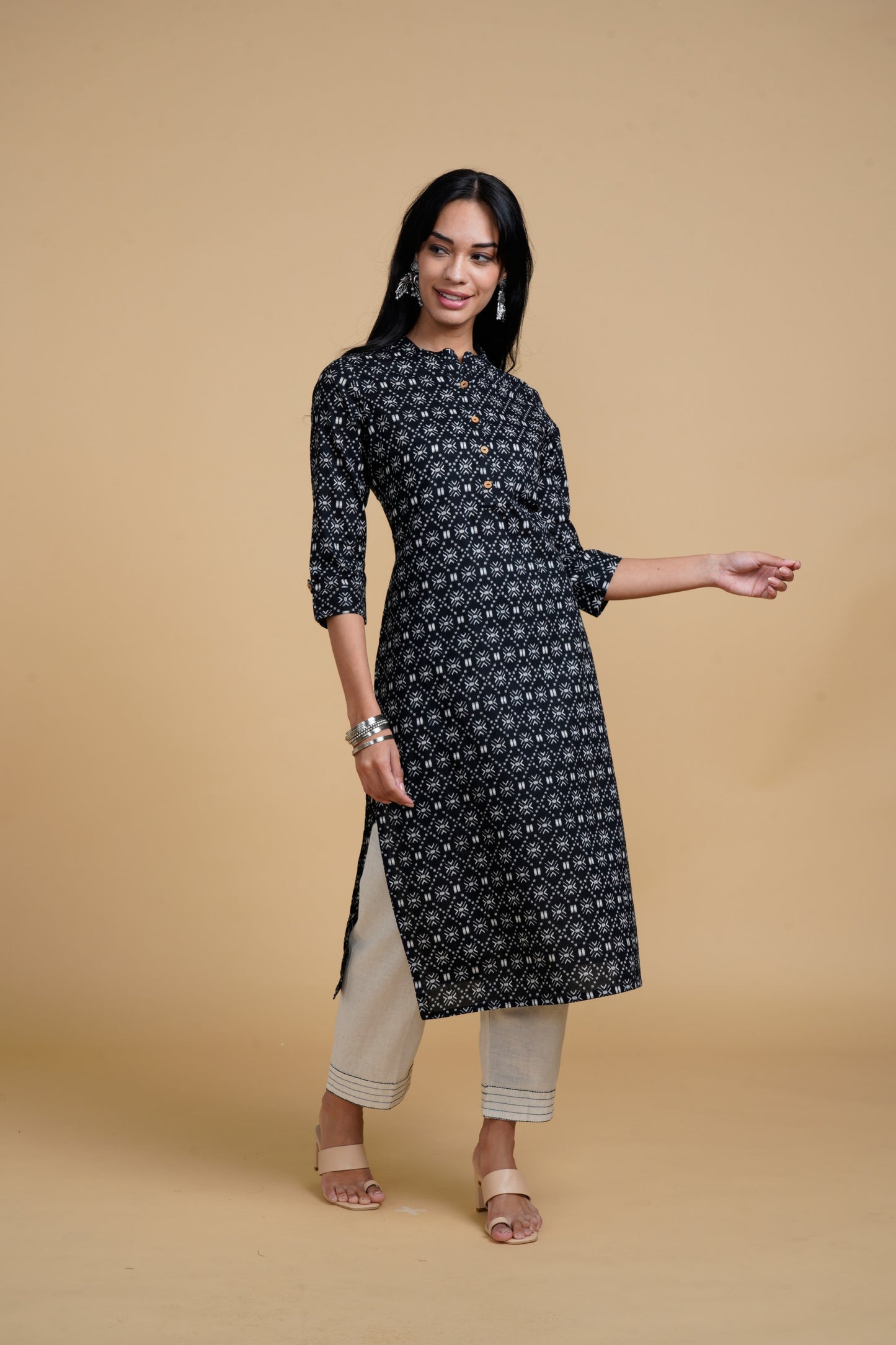 Blooming Elegance Printed Black Kurta