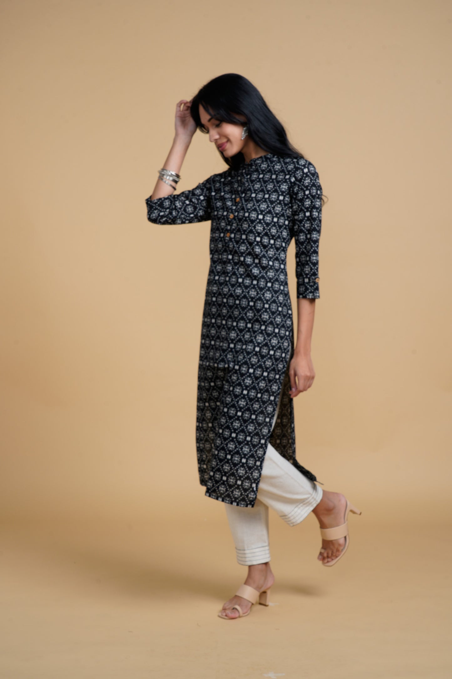 Blooming Elegance Printed Black Kurta