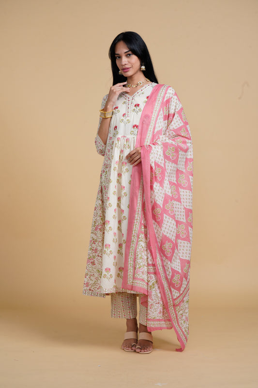 Blooming Elegance  White And Pink Kurta Set With Dupatta