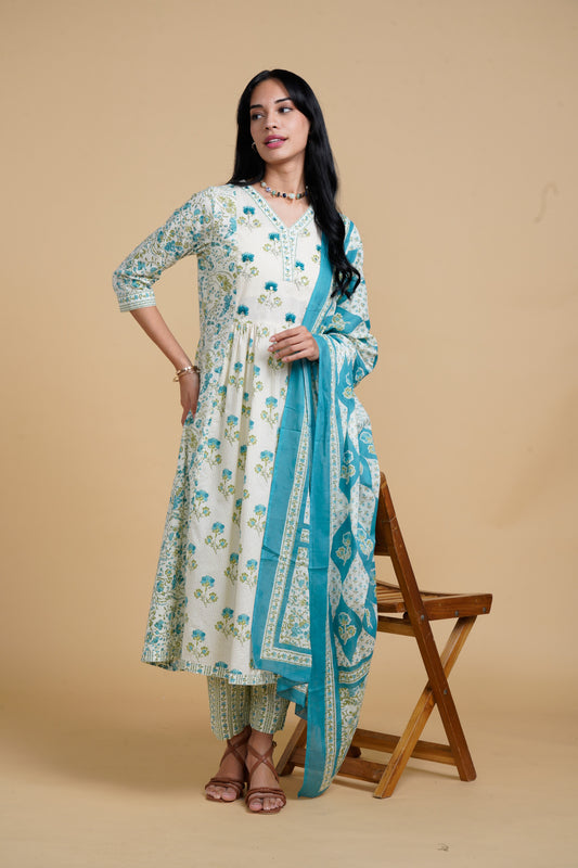 Blooming Elegance  White And Blue Kurta Set With Dupatta