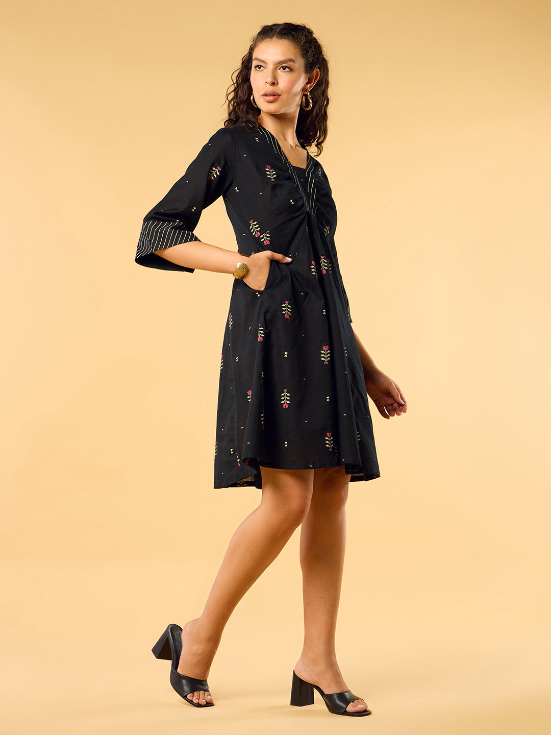 Summer Serenade Black Robe Style Printed Dress