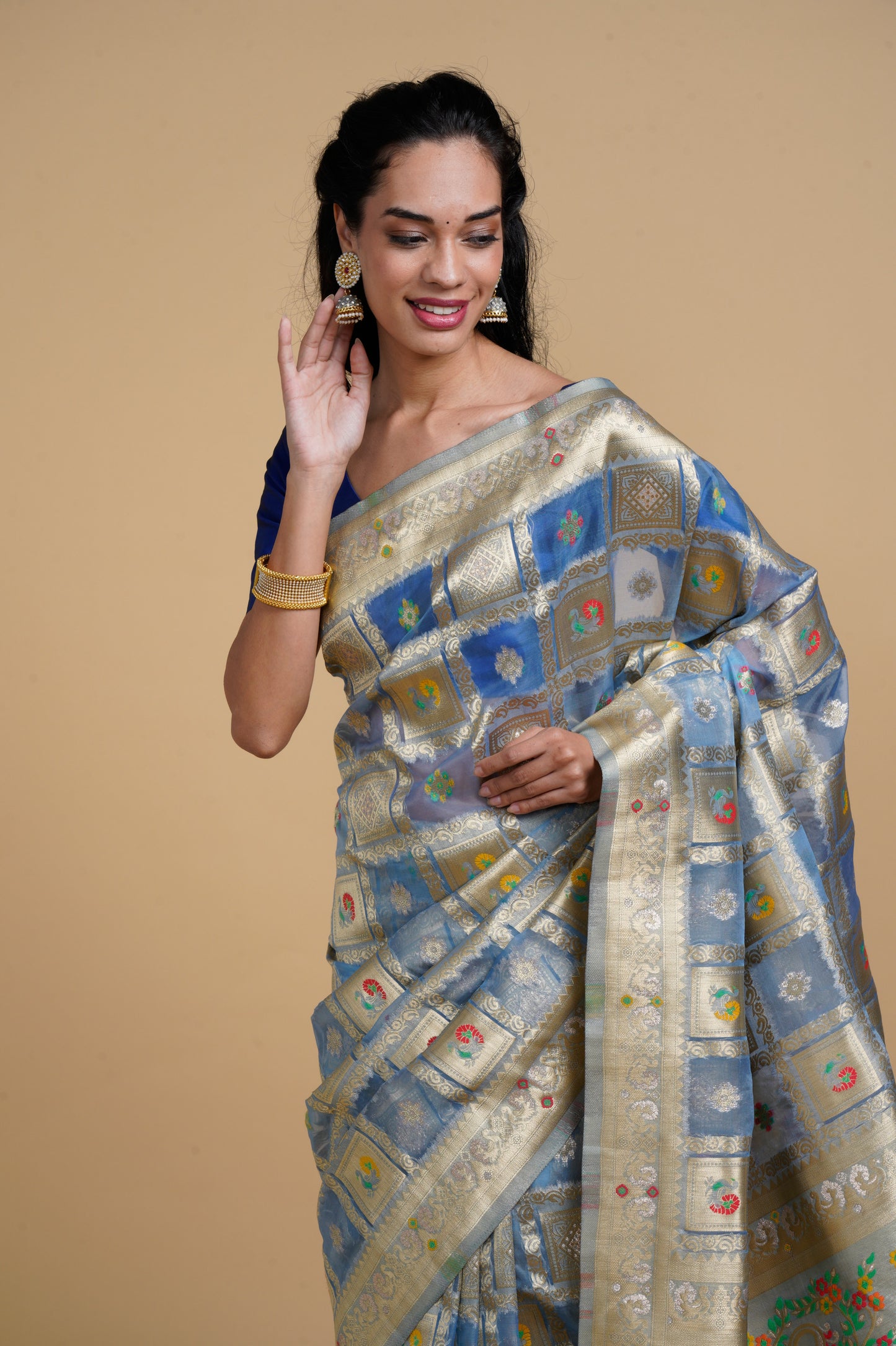 Divine Drapes Blue checked Motif Saree