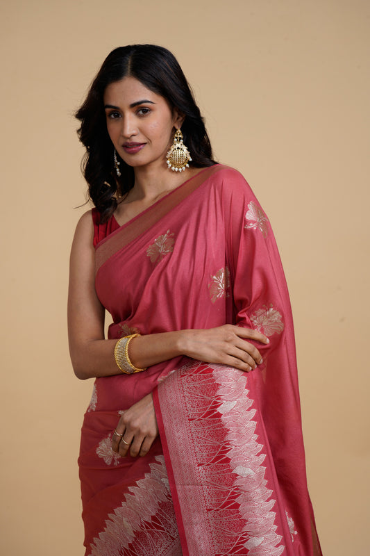 Divine Drapes Coral Pink Floral Motif Saree