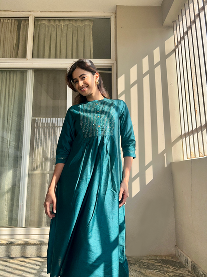 Autumn Yearn Teal Embroidered Kurta