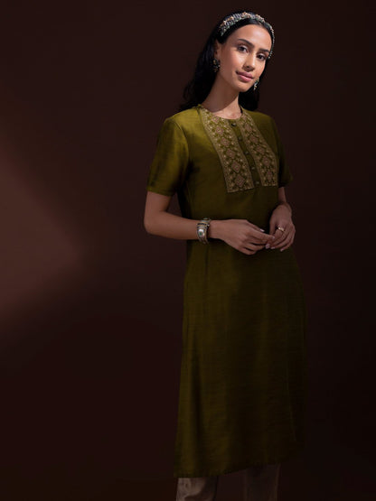 Green_Embroidered_Kurta_Creative_Shot_1 (6595633414313)