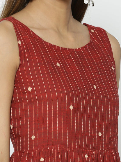 Maroon_Dress_Front_Close_Up_1 (4748500041813)