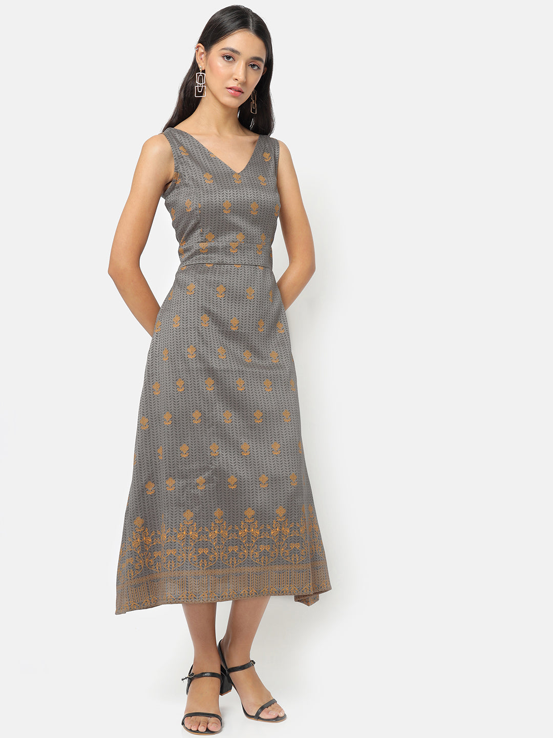 Sitaara V-Neck Flared Dress (7490107408615)